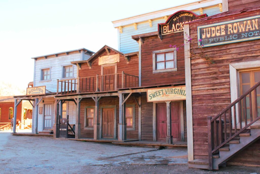 Village western - Horizon Découvertes